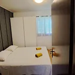 Rojnic Lägenhet Galižana