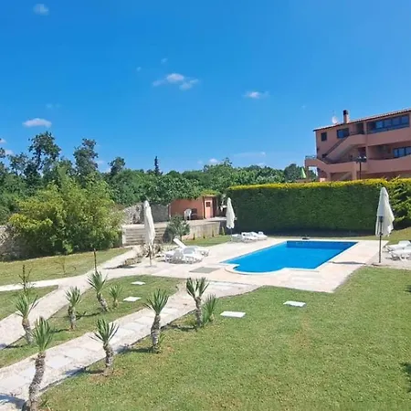 Apartment Rojnic Galizana