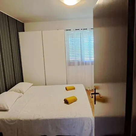 Rojnic Appartamento Galižana